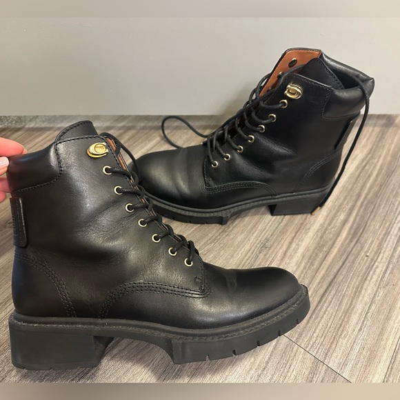 Women’s Coach Lorimer Leather Lace Up Boots - Picture 3 of 8
